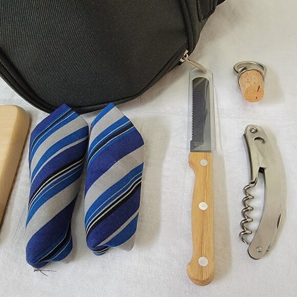 Picnic Time Meritage wine and cheese tote...or Bourbon tote... - Picture 6 of 11